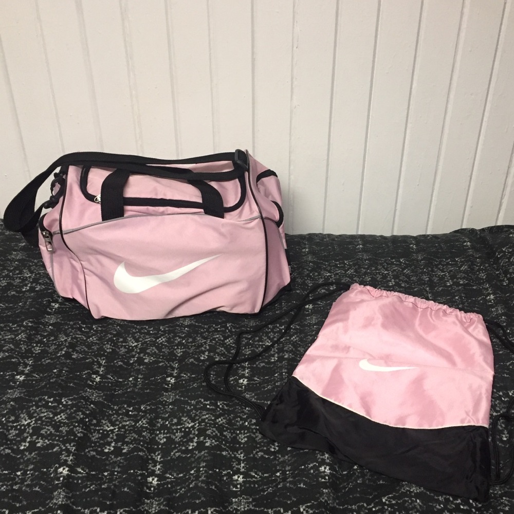 Pink & black Nike sport/gym bag plus shoe bag